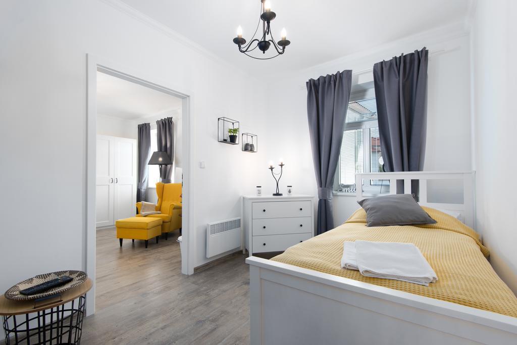 Hotel Posta Sobotka Bagian luar foto